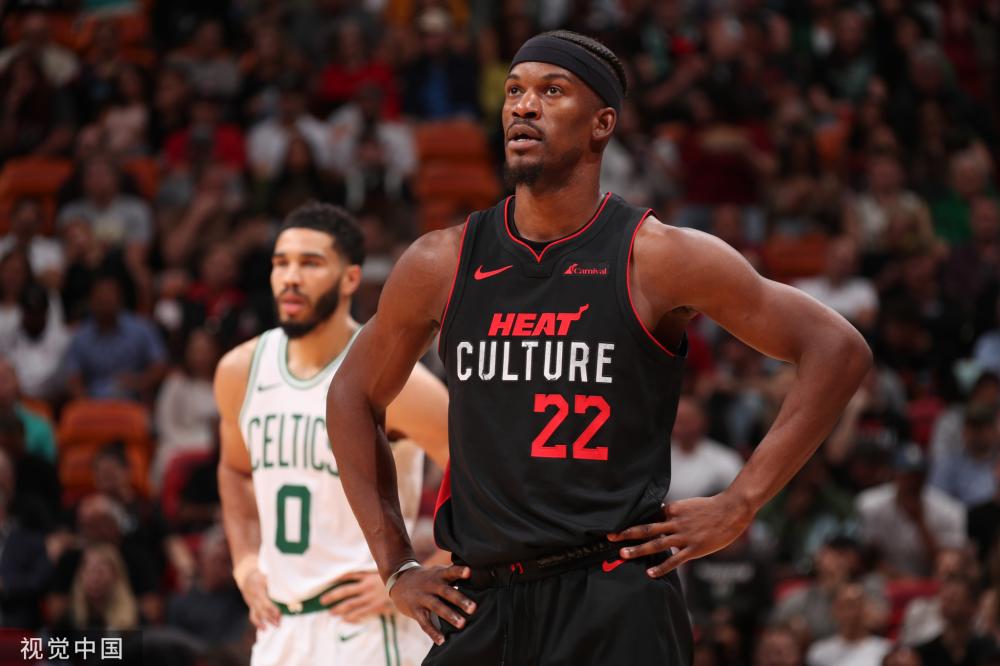 发现他握拍 发现他握拍