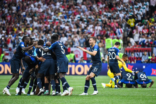 他在球场上 他在球场上